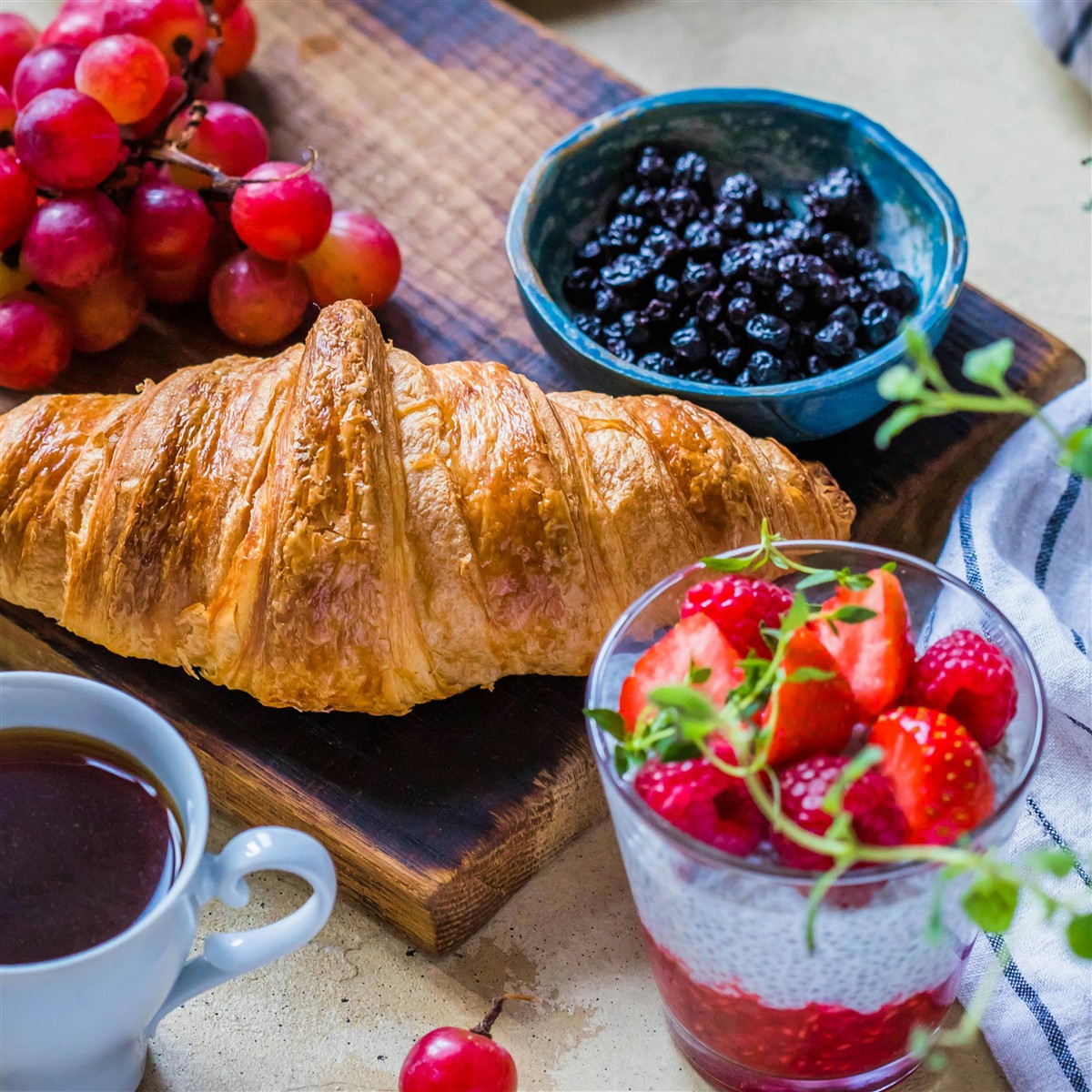 MARCO POLO Dunst Erdbeeren 6x 980g ohne Zucker, Obstkonserve, Erdbeeren in Wasser