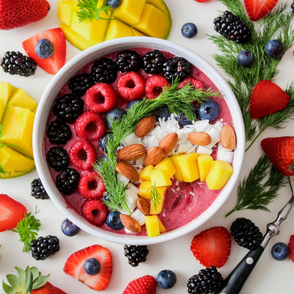 MARCO POLO Dunst Erdbeeren 6x 980g ohne Zucker, Obstkonserve, Erdbeeren in Wasser