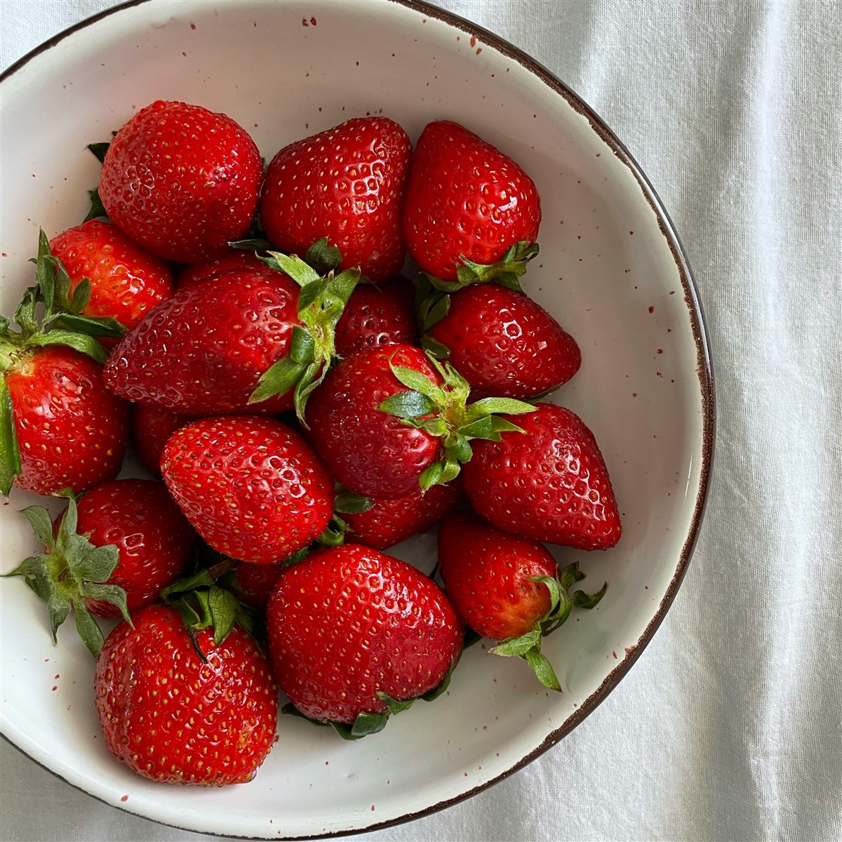 MARCO POLO Dunst Erdbeeren 980g ohne Zucker, Obstkonserve, Erdbeeren in Wasser